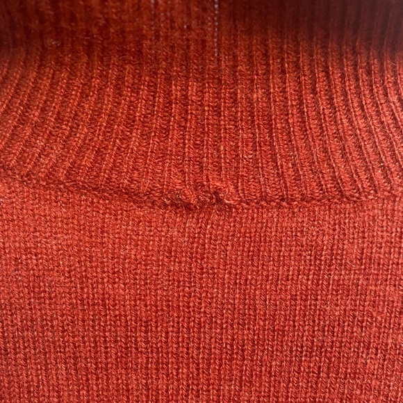360 Cashmere Turtleneck Size XS - Picture 9 of 9
